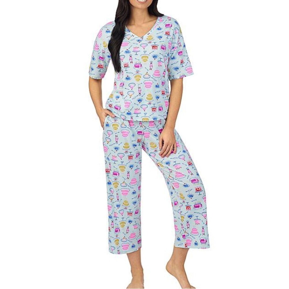 Cuddl Duds Pajama Set NEW V Neck Short Sleeve Capri Pant Set XXL Aqua Desserts